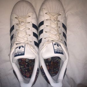floral adidas superstars